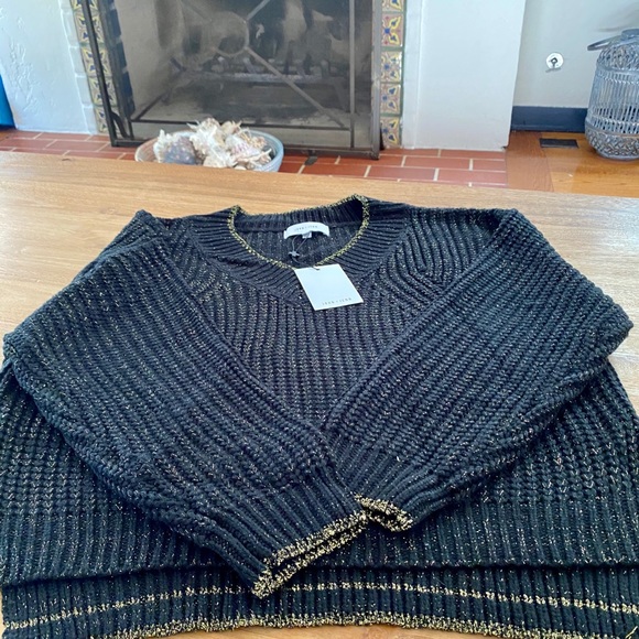 NWT John + Jenn Sweater - Picture 2 of 4
